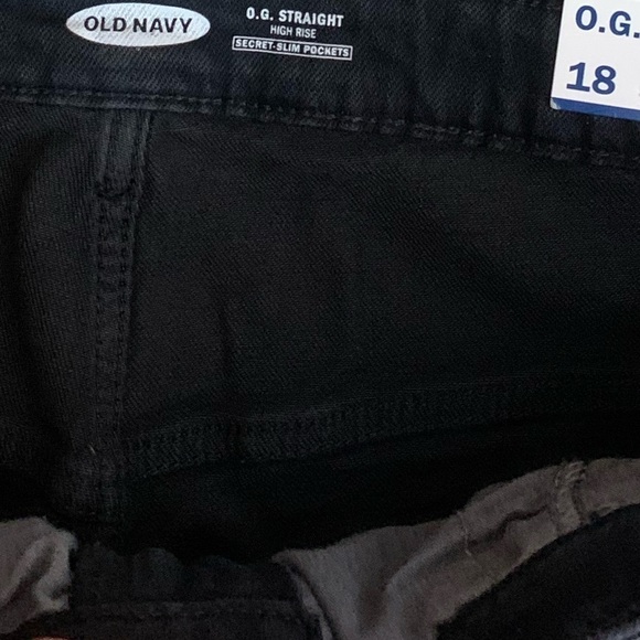 NWT Old Navy High Waisted OG Straight Ripped Black Ankle Jeans 18 Plus - Picture 7 of 10